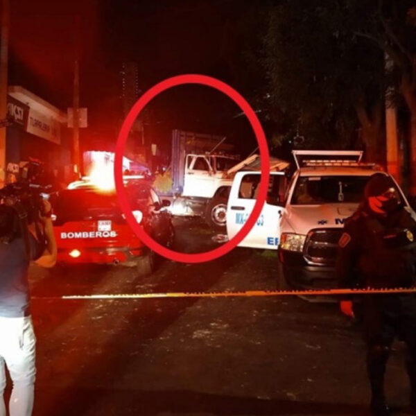 Chófer de tráiler ocasiona trágico accidente en Xochimilco; hay 3 muertos