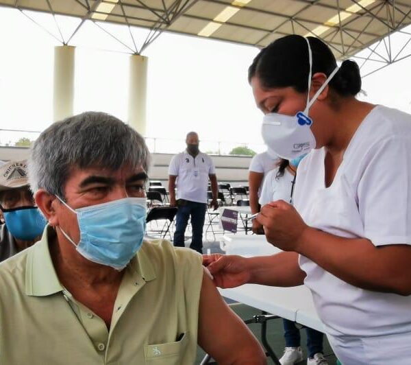 Fotos: Arranca jornada de vacunación extraordinaria en Cancún