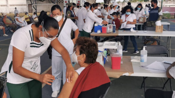 Realizan segunda jornada de vacunación anticovid en Cancún