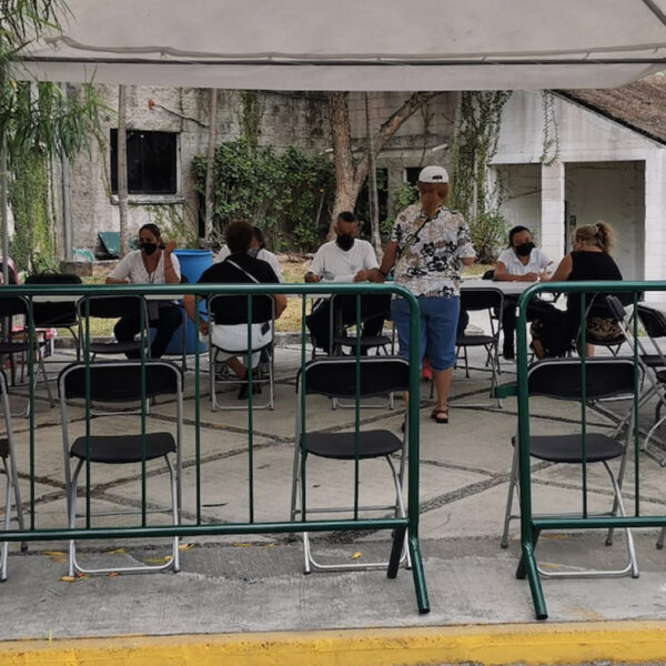 Último dÍa de vacunación a adultos mayores contra el covid-19 en Cancún