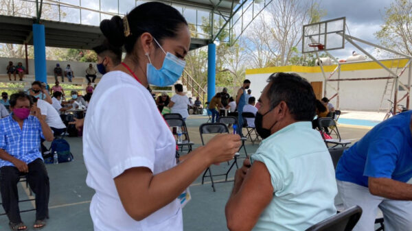 Extienden fecha de vacunación covid-19 en zona maya