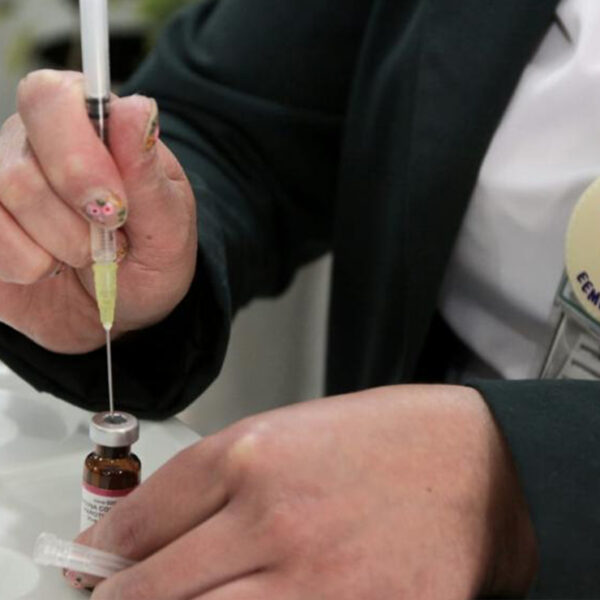 Participa IMSS en campaña de vacunación contra Sarampión, Rubéola y Parotiditis