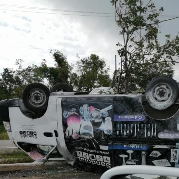 Se registra fuerte accidente en el bulevar Colosio de Cancún (VIDEO).