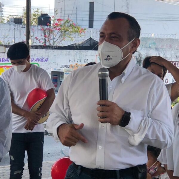 Arranca Eloy Peniche su campaña a la diputación federal por el D-03.