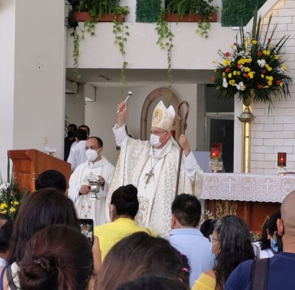 En Quintana Roo lucieron llenas las iglesias durante la Semana Santa.