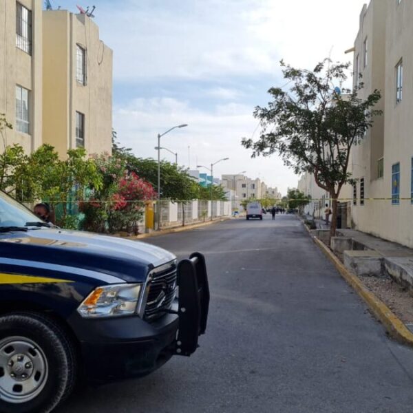 En Cancún dejan cadáver descuartizado frente a primaria en la Región 251 (VIDEO).