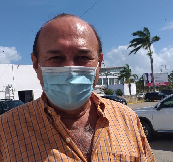 Pide el diputado Roberto Erales recapacitar la expulsión de Hernán Villatoro.