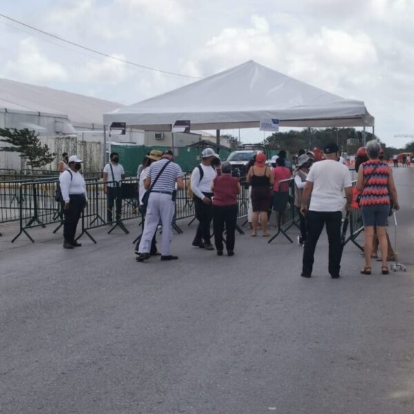 Continúa hoy viernes la vacunación anticovid a adultos mayores de Cancún.