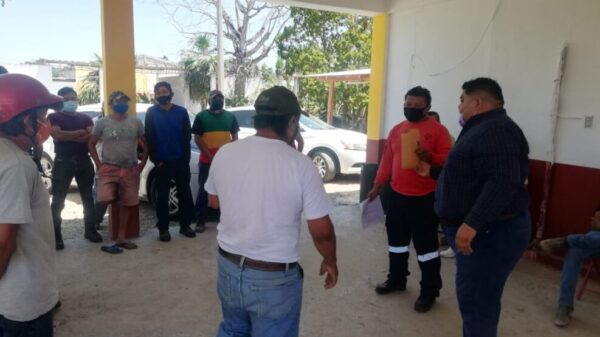 Ayuntamiento paga a brigadistas ante la irresponsabilidad de la Conafor.