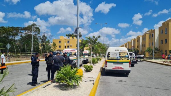 Cancún: Rafaguean paradero de combis en Cielo Nuevo (VIDEO).