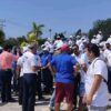 Protestan taxistas de Playa del Carmen por elección amañada en su sindicato.