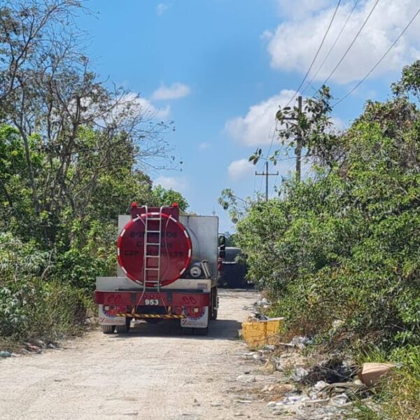 Queman otra unidad de Maya Caribe en Cancún (VIDEO).