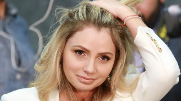 Angélica Rivera desatan burlas tras reaparecer en redes sociales