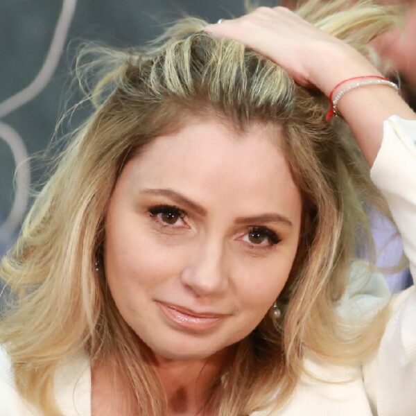 Angélica Rivera desatan burlas tras reaparecer en redes sociales