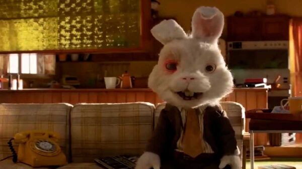 El video de un conejo en el que cuenta como es su trabajo en una empresa de cosméticos se viraliza en redes sociales