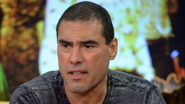 Arrestaron a Eduardo Yáñez por hacerle el amor a una mujer tras allanar la casa