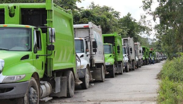 Ratifican a Intelligencia México como la empresa concesionada de la recoja de basura en Cancún.