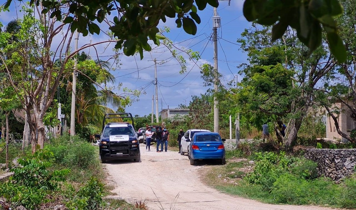 Feminicidio en la colonia El Milagro de Cancún; la pareja de la víctima fue detenido como el probable responsable.