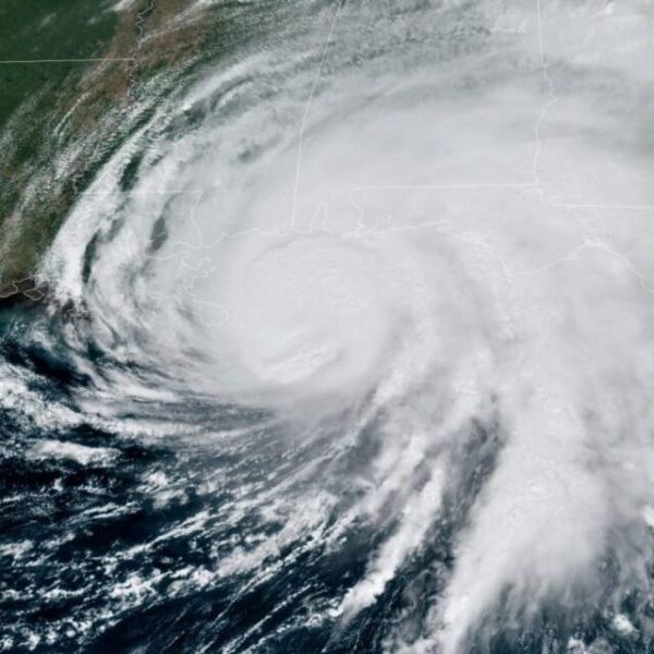 Temporada de huracanes 2021 podría ser más intensa de lo ‘normal’.