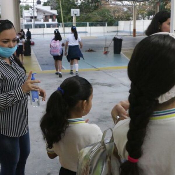 En Kanasín padres de familia piden el regreso a clases presenciales
