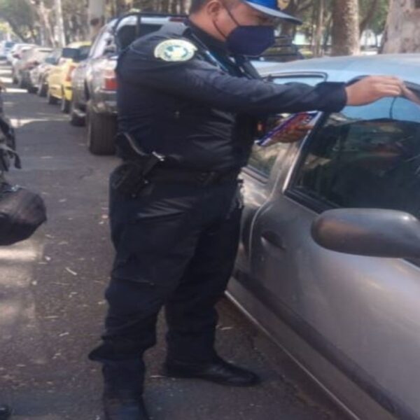 Aunque existen historias sobre los abusos policiacos, también hay efectivos que destacan por su buenas acciones