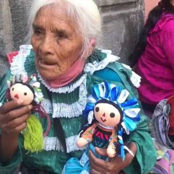 No cabe duda que hay historias que nos devuelven la fe en la humanidad, tal es el caso de una ancianita que recibió el apoyo comunitario