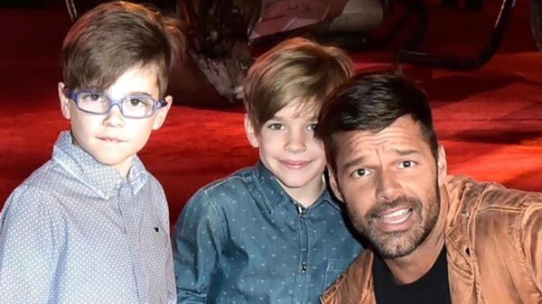 Ricky Martin aparece en foto con ¿la madre de sus hijos?