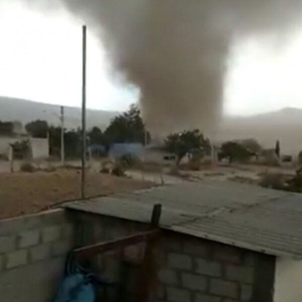 Video: Pobladores de Hidalgo captan tornado  