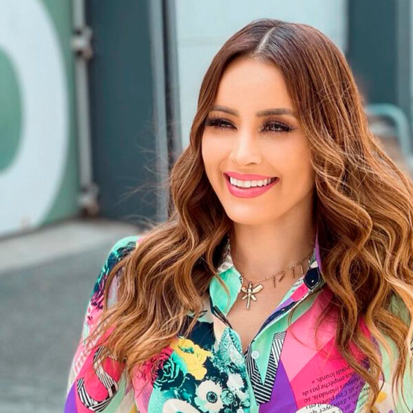 ¡Cynthia Rodríguez sufre terrible accidente en vivo!