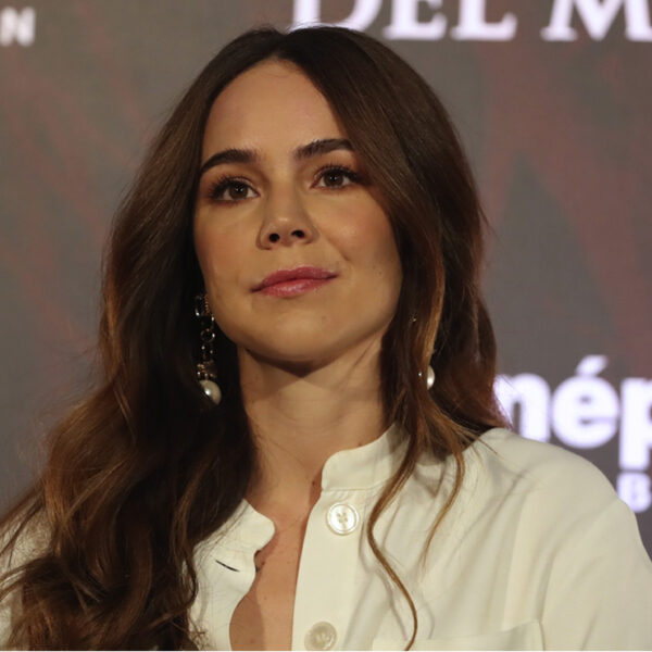 Camila Sodi termina en el hospital por comer garnachas