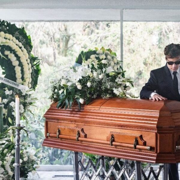 Luis Miguel, la serie: Dueto con Frank y la muerte de Hugo marcan el quinto capitulo