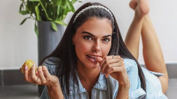 Livia Brito celebra con sugerente look sus seis millones de seguidores en Instagram