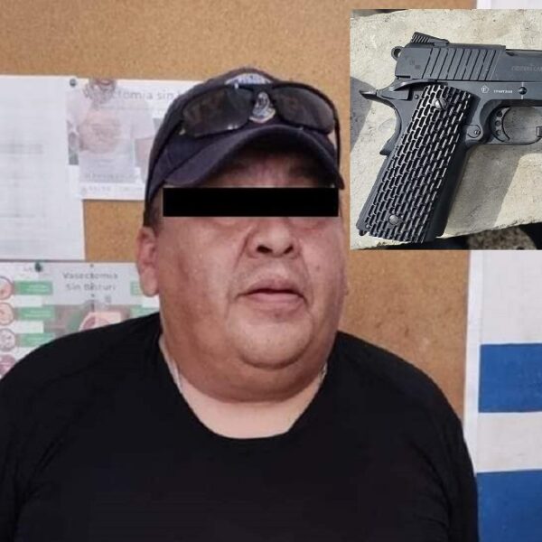 En Playa del Carmen detienen a operador de ambulancia armado.