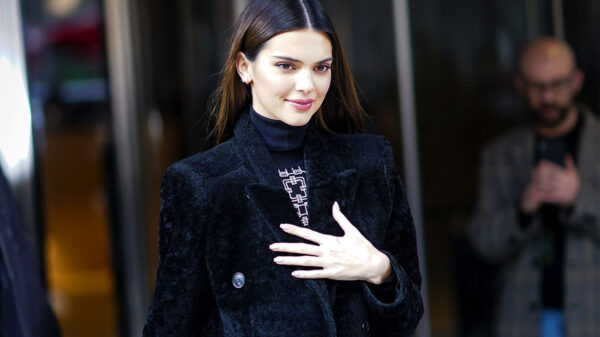 Kendall Jenner promociona su tequila pero causa polémica en redes