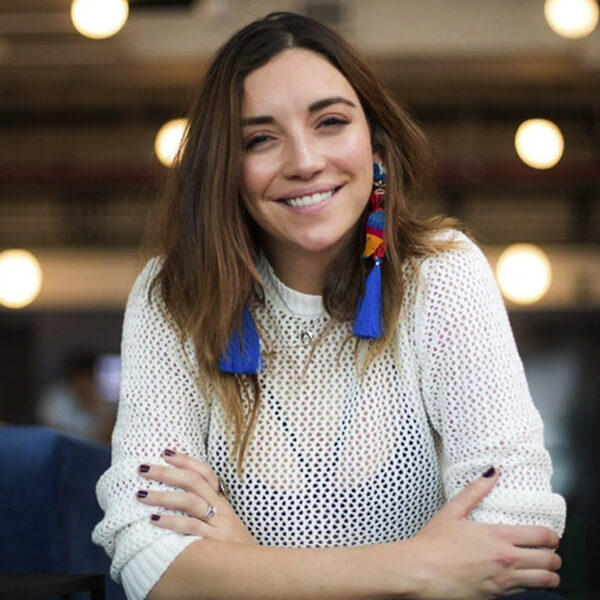 Regina Blandón causa revuelo al felicitar a su novio por su cumpleaños 45