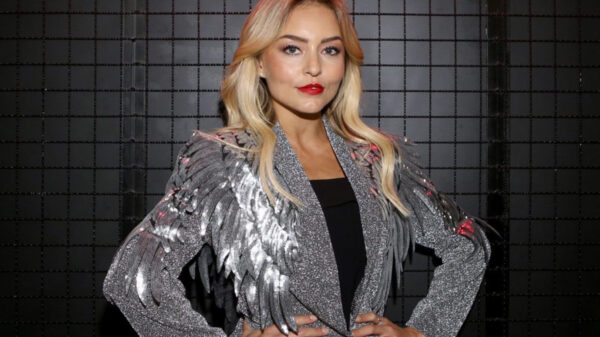 Angelique Boyer da probadita de su nueva imagen para telenovela