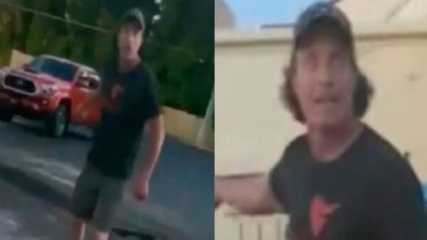 El video de un hombre estadounidense al parecer subido de compás agredió a una mujer mexicana de la tercera edad, quien sufrió un ataque de pánico