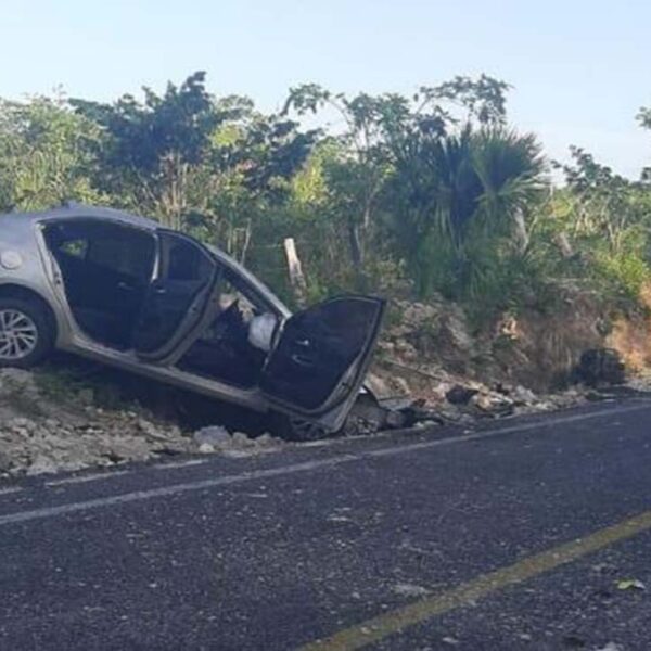 El Partido Acción Nacional (PAN) publicó en su cuenta Twitter, una esquela en la que daba las condolencias sobre la muerte del candidato a la presidencia municipal de Bacalar
