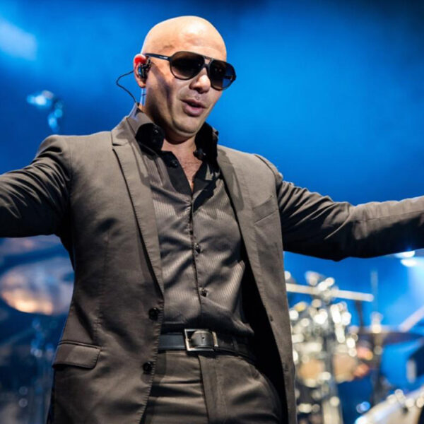 Pitbull se prepara para cantar en el certamen de belleza ‘Miss Universo’