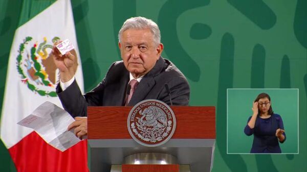 Imparable reparto de tarjetas; compra votos MC en Guadalajara