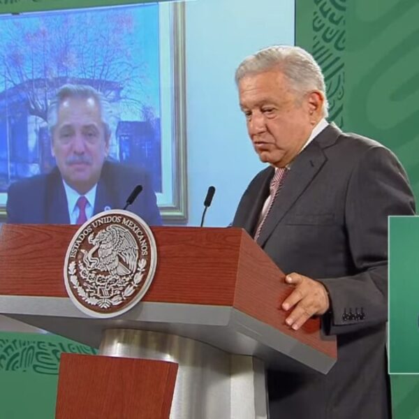 Argentina tendrá 50 % de vacunas de AstraZeneca envasadas en México