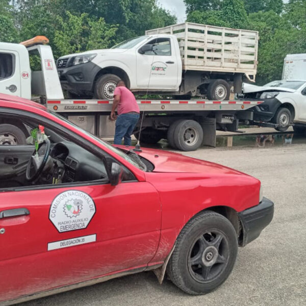 Carambola de vehículos en El Cedral deja cuantiosos daños