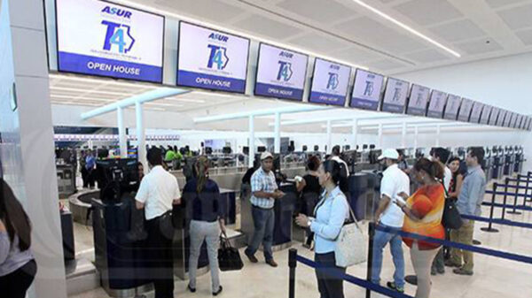 Recupera Cancún dos terceras partes de sus vuelos