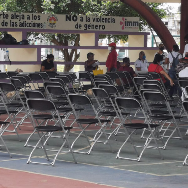 Disminuye afluencia en módulos de vacunación covid de Cancún