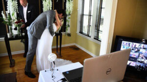 ¡Nueva modalidad! Casamiento con cientos de testigos en línea