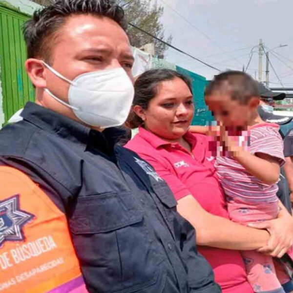 La historia de Caleb seguramente será recordada entre sus familiares, pues este pequeño de tres años decidió escaparse y tomar un camión