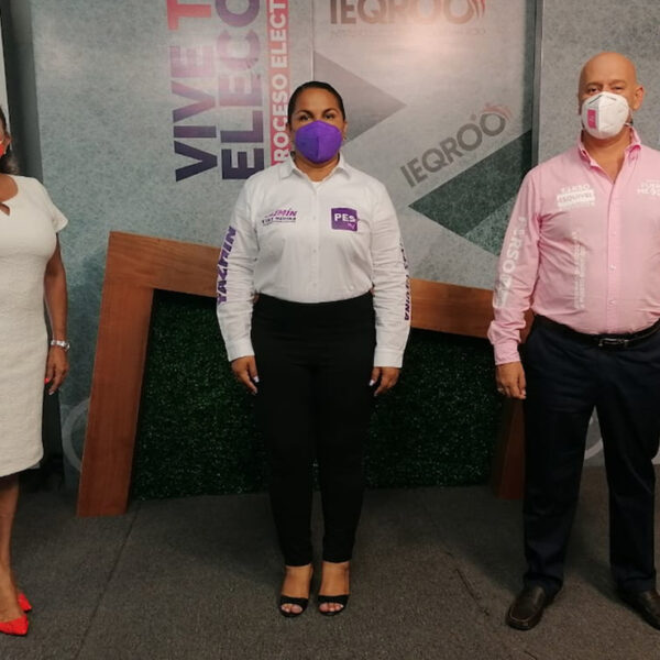 Candidatos a presidencia de Puerto Morelos debaten tersamente