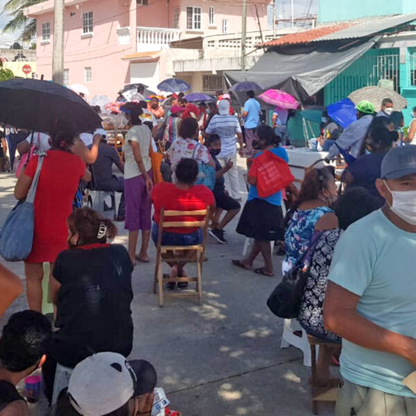 Caos en módulo de vacunación covid-19 de la región 94