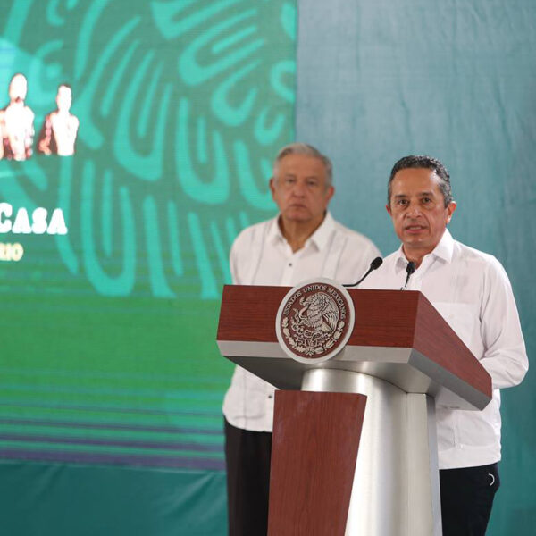 Carlos Joaquín suma esfuerzos en beneficio del pueblo maya 