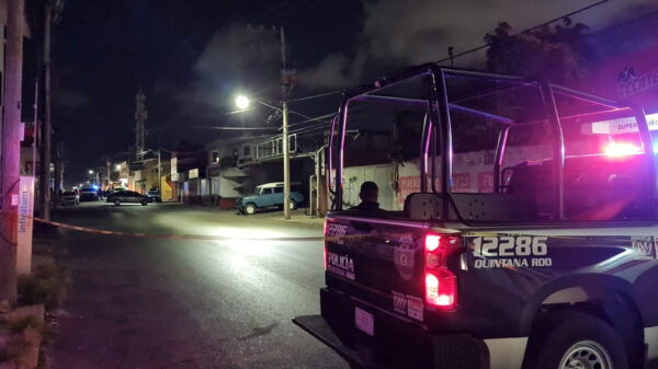 Catea Fiscalía bar "La Oficina" en la Región 92 de Cancún